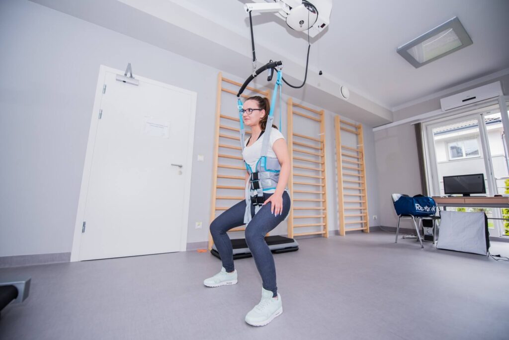urządzenie do ćwiczeń w odciążeniu Ergo Trainer Winncare rehabilitacja chodu